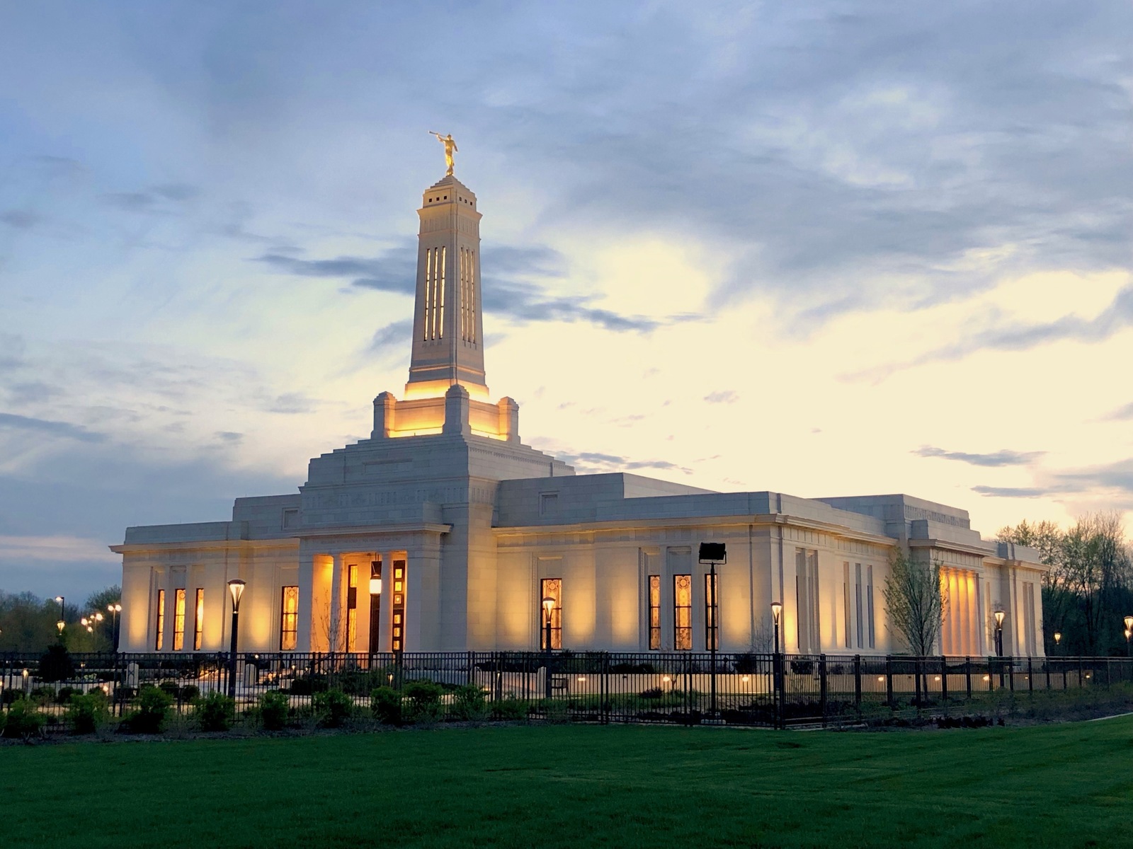 Indianapolis Indiana Temple Photograph Gallery ...