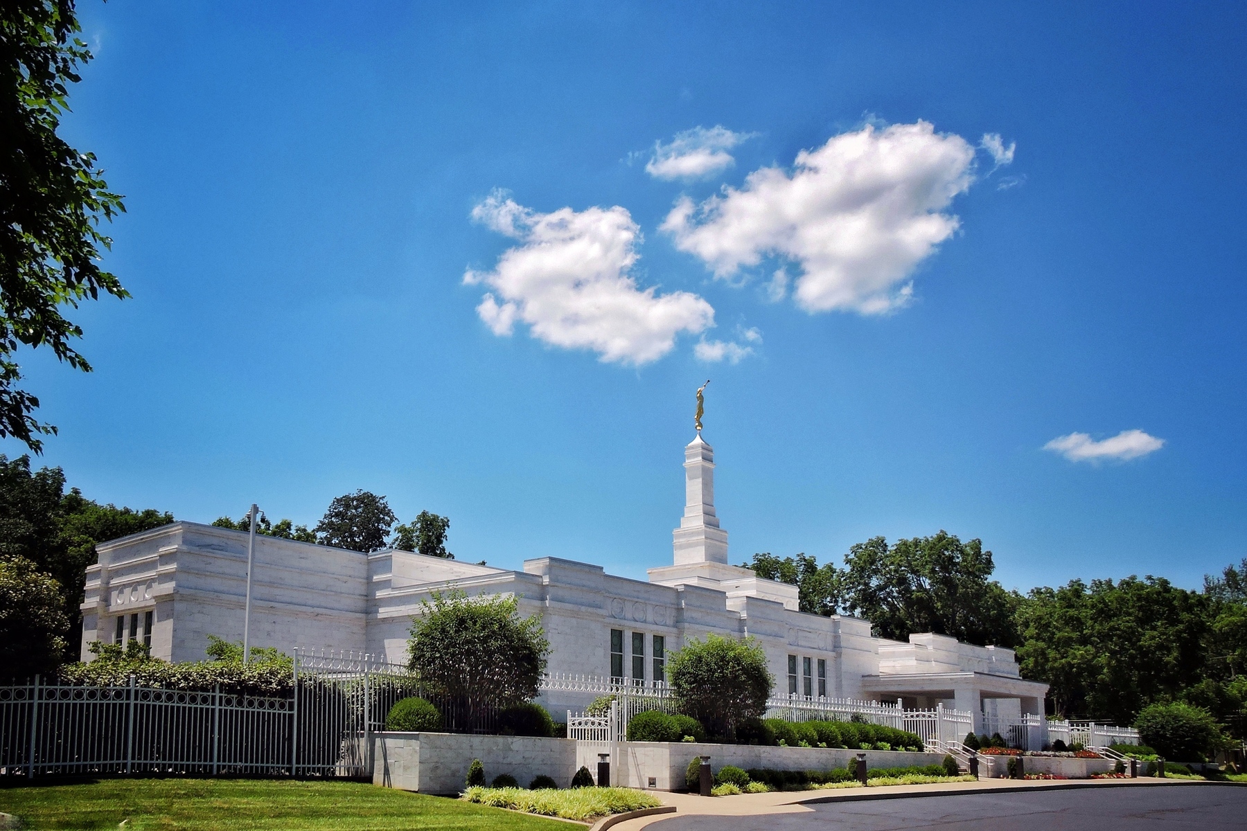Louisville Kentucky Temple Photograph Gallery