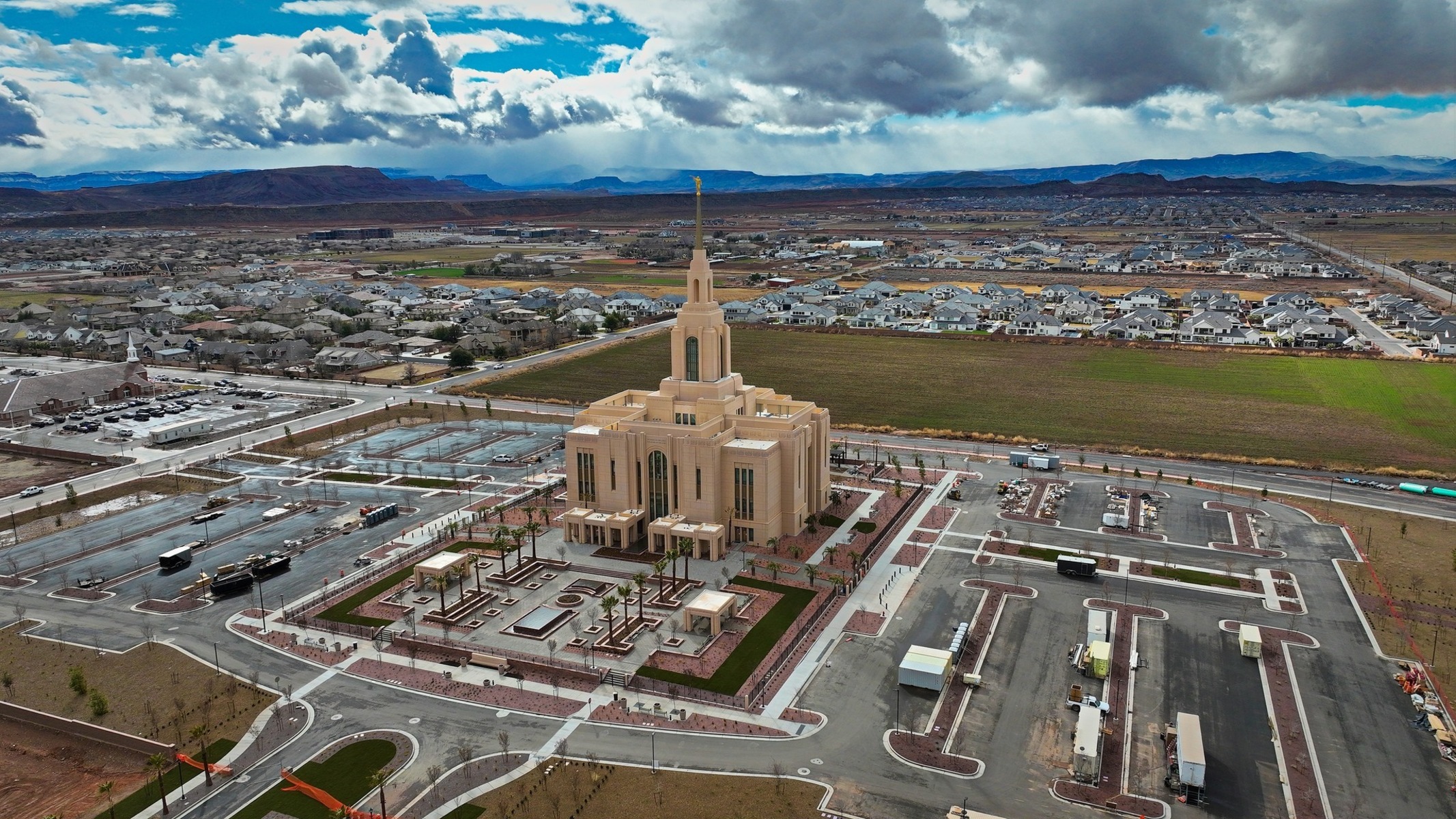 Red Cliffs Utah Temple Photograph Gallery | ChurchofJesusChristTemples.org