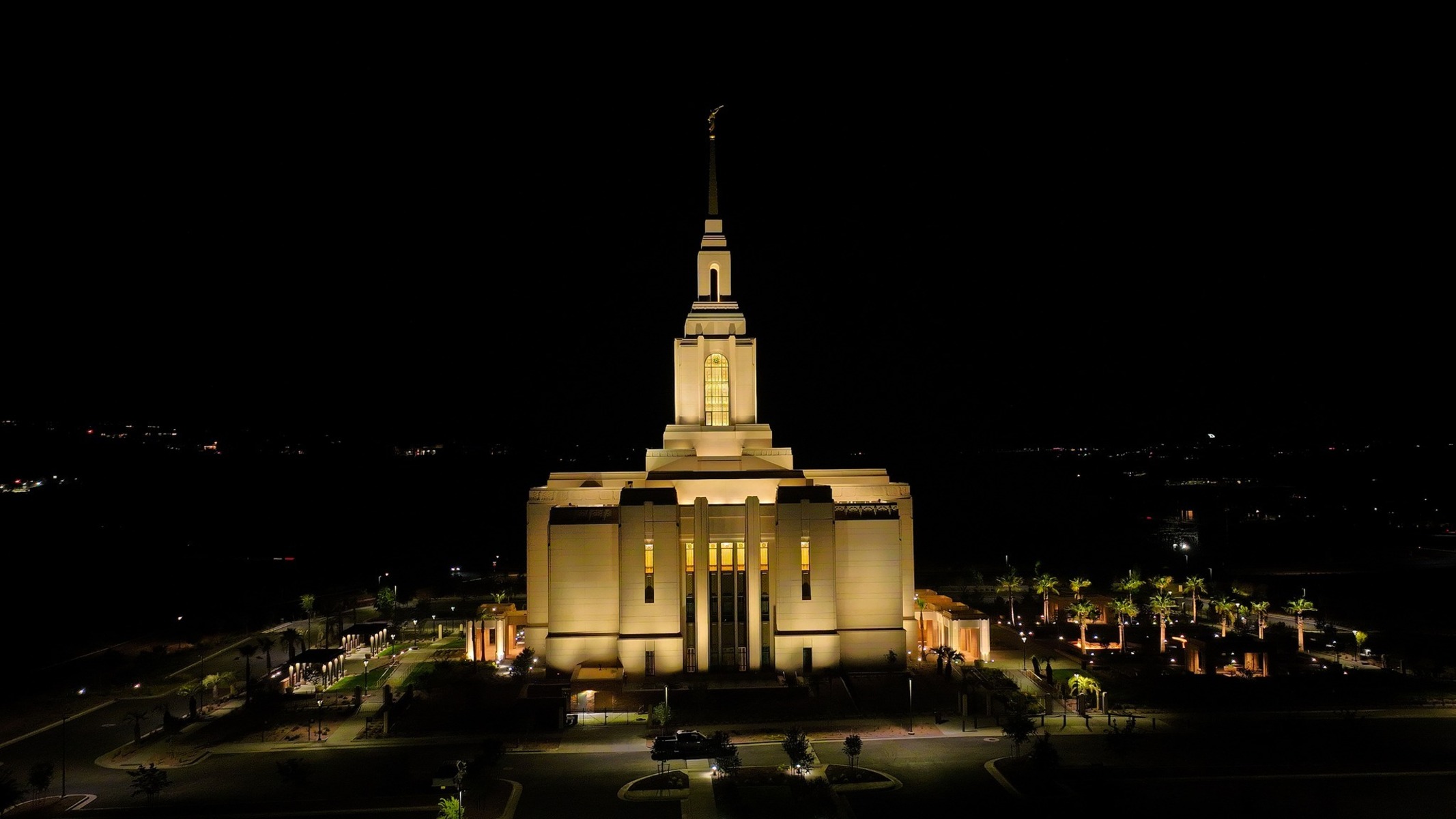 Red Cliffs Utah Temple Photograph Gallery | ChurchofJesusChristTemples.org